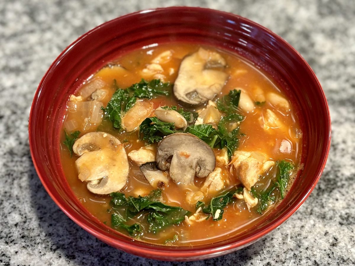Hearty Chicken and White Bean&nbsp;Soup